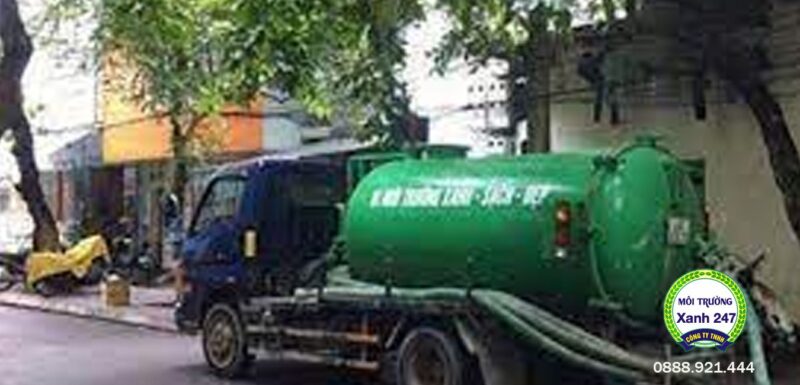 Hút hầm cầu vệ sinh tại cửa hội